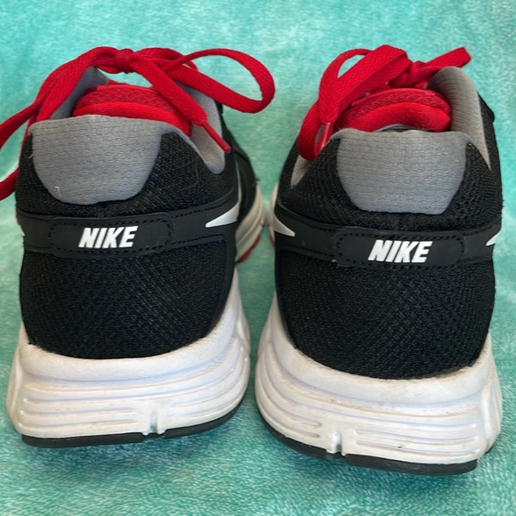 Men Nike Revolution 2 - Picture 8 of 11